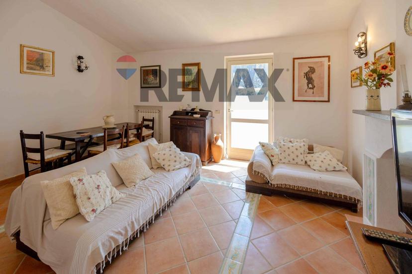 Villa in Via dei Biancospini 18, Castellaneta