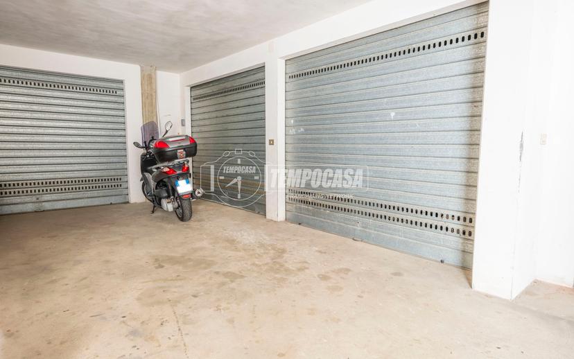 Trilocale in Via Giovanni Falcone 16, Acquaviva Picena
