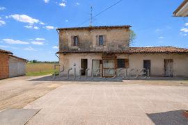 Casa indipendente in Via Ponte Tintore, Novi di Modena — foto 2 di 5