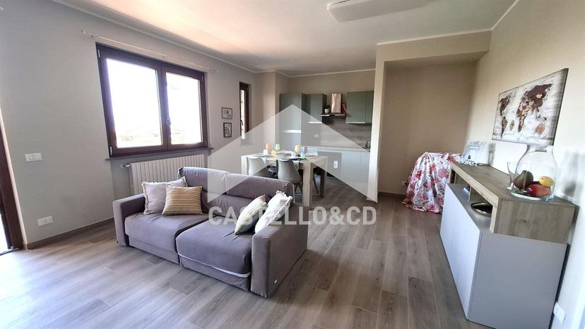 Trilocale in Via San Zeno 105, Desenzano del Garda — foto 4 di 5
