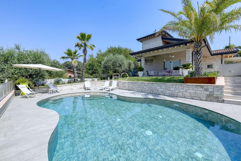 Villa unifamiliare in Via del Pesco, Lonato del Garda — foto 4 di 5