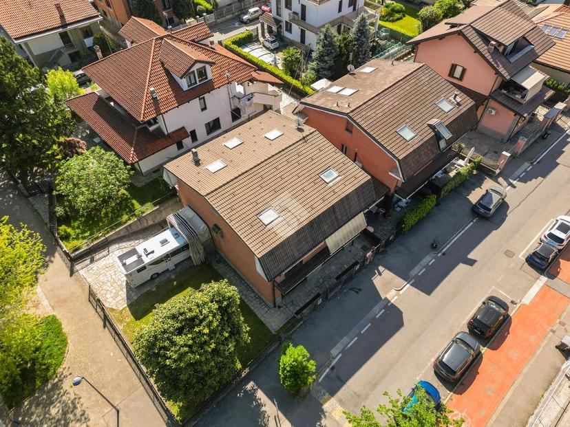 Villa in Via Giolitti 32, Grugliasco — foto 3 di 5