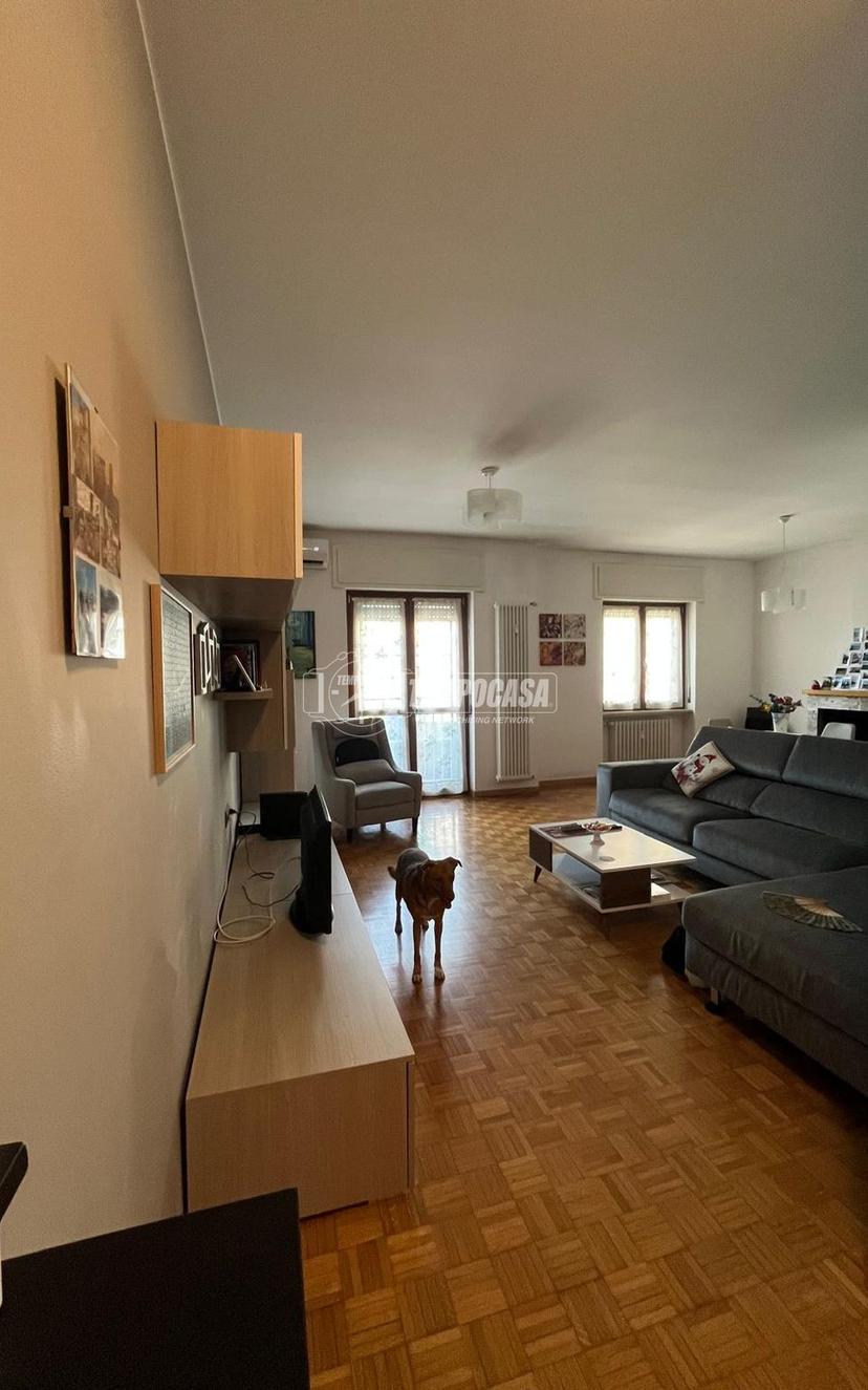 Bilocale in Viale Cesare Battisti 24, Vedano al Lambro — foto 2 di 5