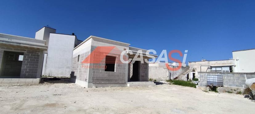 Villa a schiera in Via Napoli, Casamassella, Uggiano la Chiesa — foto 2 di 3
