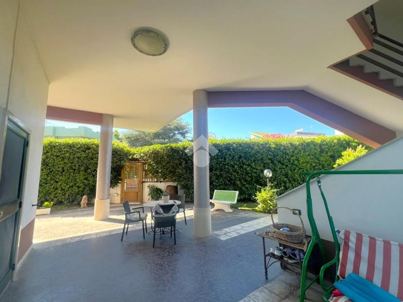 Villa in Viale Michelangelo 3, Mondragone — foto 2 di 5