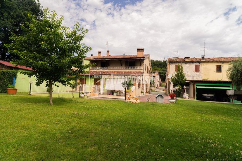 Casa indipendente in Via Flaminia, Colli al Metauro — foto 3 di 5