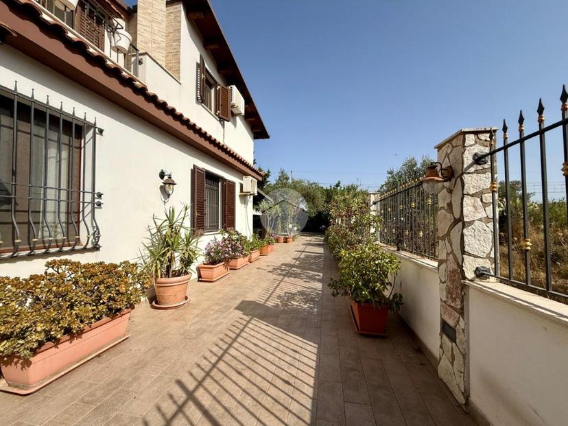 Villa in Via Archimede 50, Carini