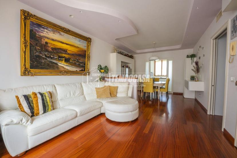 Casa indipendente in Via Pino Amato 32/Aa, Monte San Giusto — foto 3 di 5