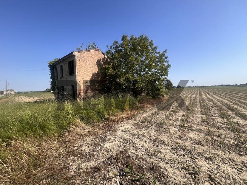Rustico in Via Giuseppe Mazzini 2/B, Calto — foto 2 di 5