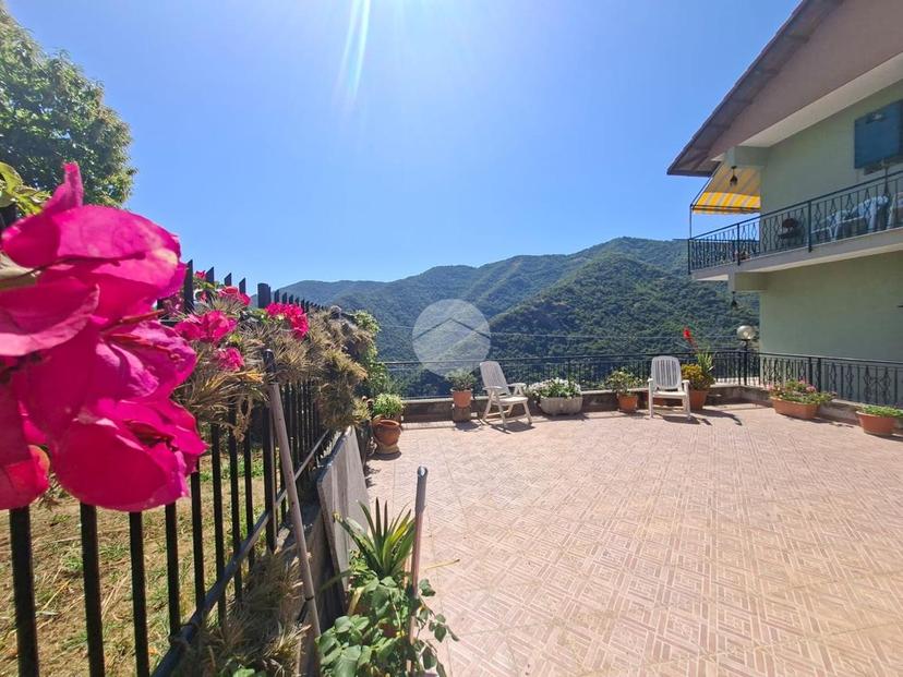 Villa in Via delle Rovere 35, Avegno — foto 4 di 5