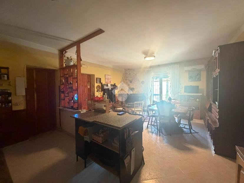 Casa indipendente in Via Iorace 120, Marano di Napoli — foto 2 di 5