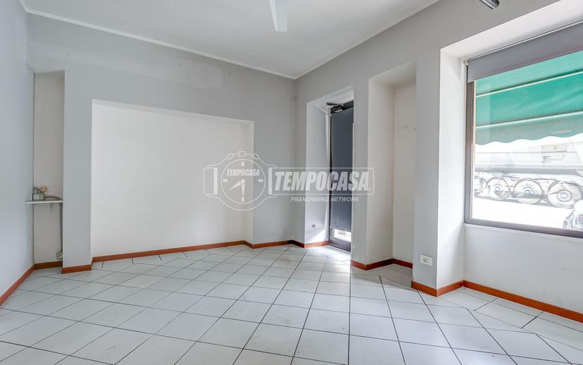 Casa indipendente in Via Maggiora, Borgomanero — foto 4 di 5