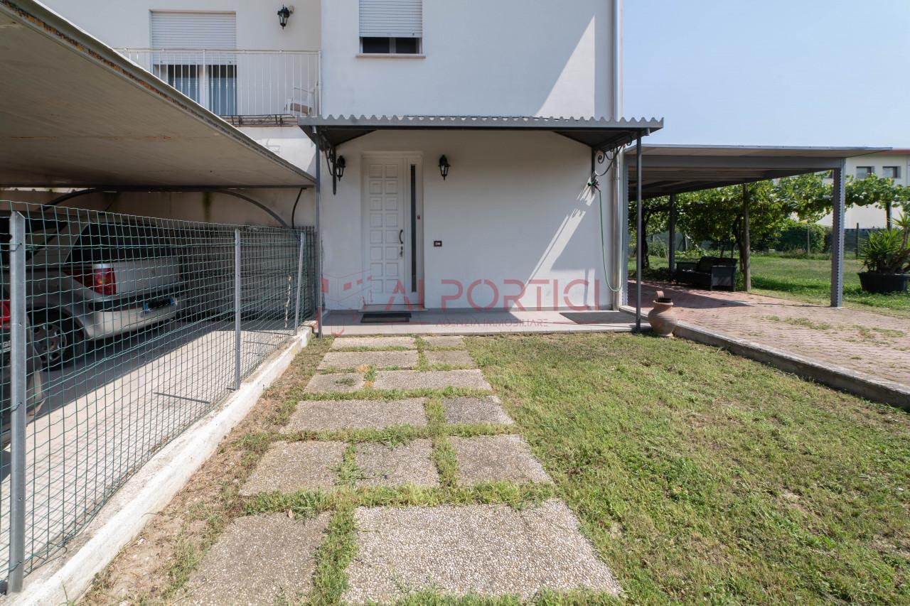 Casa indipendente in Via Breo, Piove di Sacco