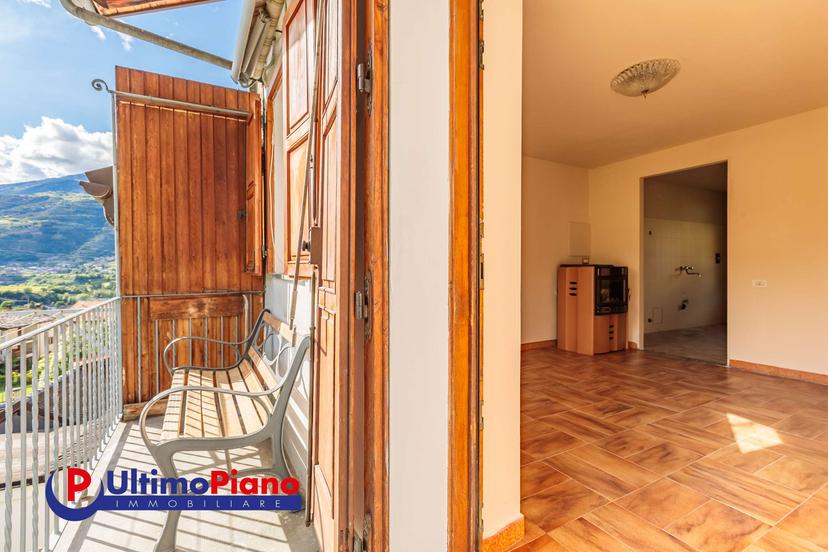 Appartamento in Frazione Dialley 27, Aymavilles — foto 2 di 5