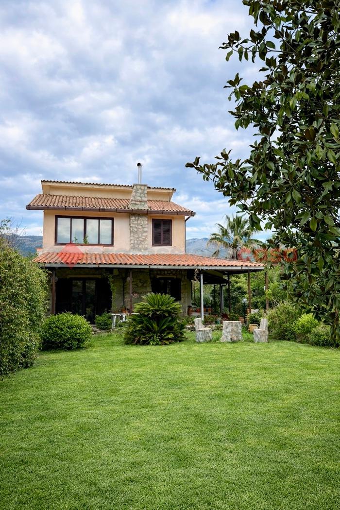 Villa in Contrada Sant Elmo , Itri — foto 3 di 5