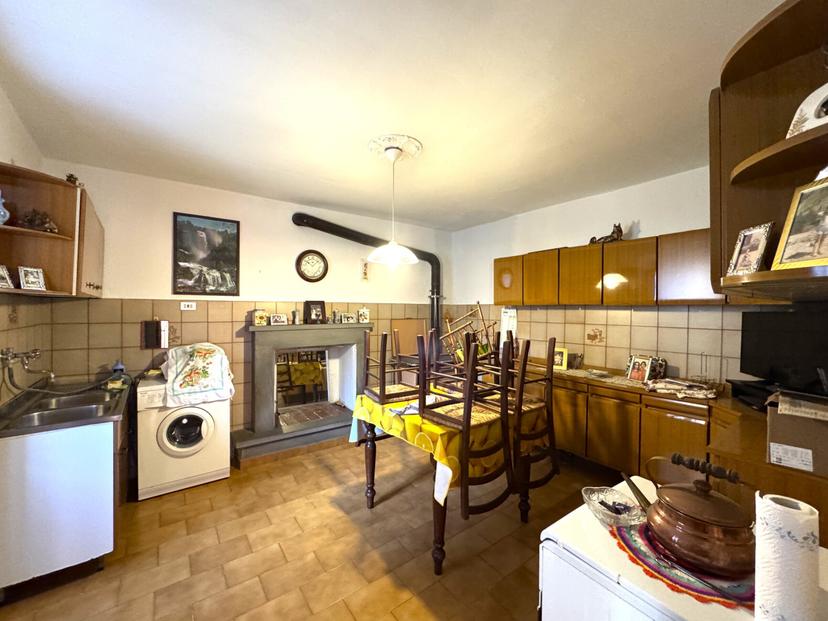 Casa indipendente in Via Bolognese, Vernio — foto 2 di 5