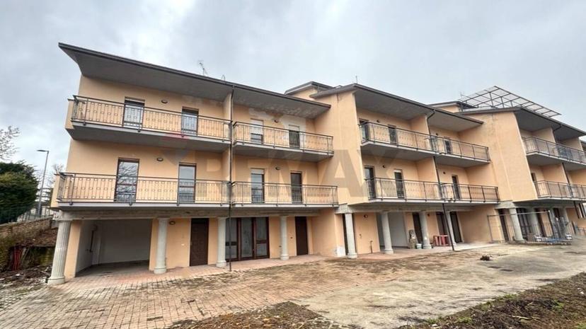 Villa a schiera in Via Collettara, Scoppito