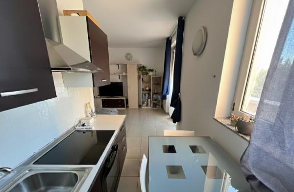 Trilocale in Via Giuseppe Garibaldi 21, Brebbia — foto 2 di 5