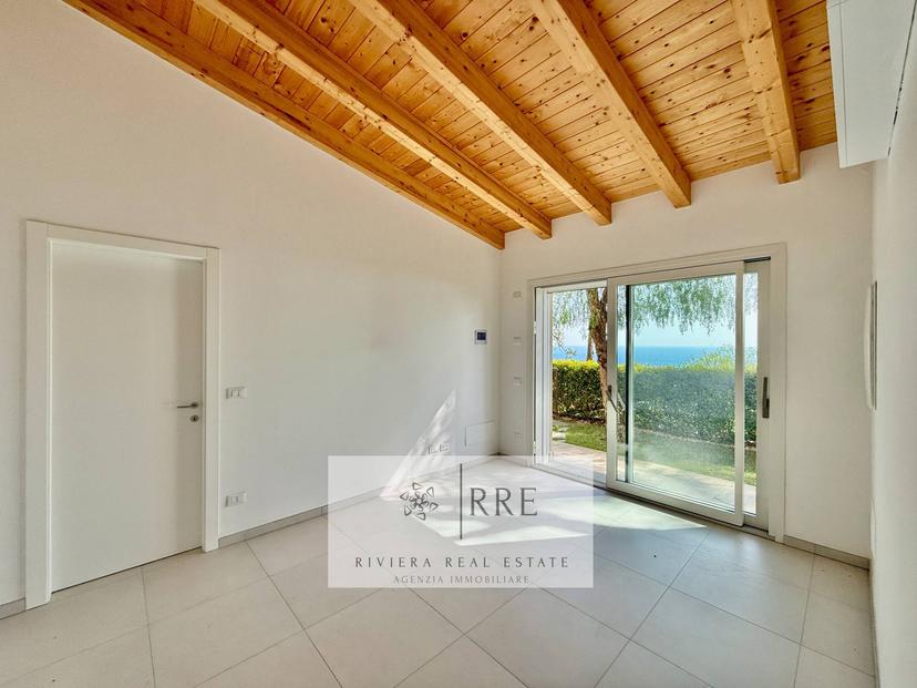 Trilocale in Via Aurelia, Borghetto Santo Spirito — foto 3 di 5