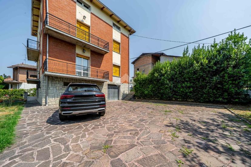 Villa in Via Turati 2, Quattro Castella — foto 3 di 5