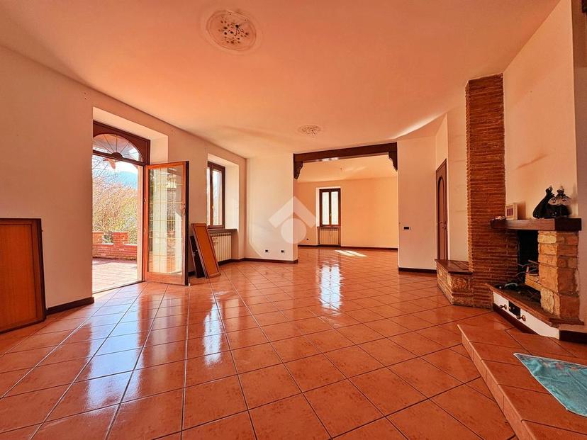Casa indipendente in Via Monti Martani 25, Gualdo Tadino — foto 4 di 5
