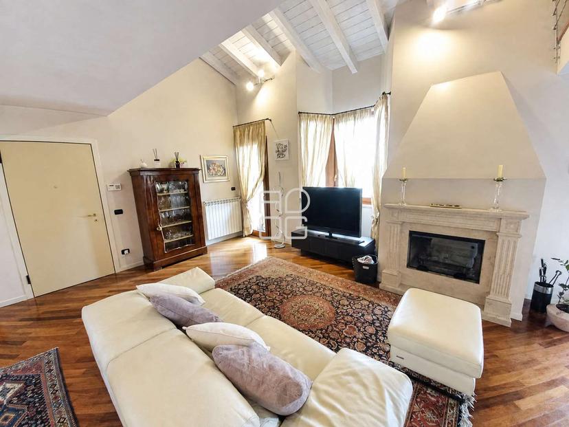 Appartamento in Via Cà Nova, Lonato del Garda — foto 3 di 5