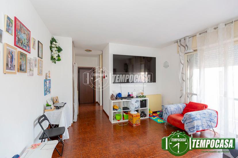 Trilocale in Via Monsignor Giuseppe Amici, Sant'Angelo Lodigiano — foto 2 di 5