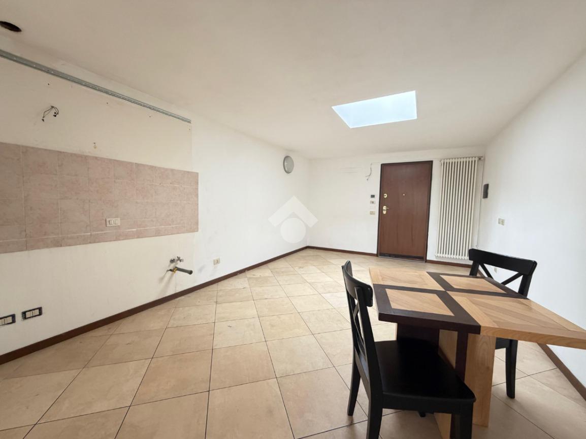 Monolocale in Via Buonarroti 1, Seregno