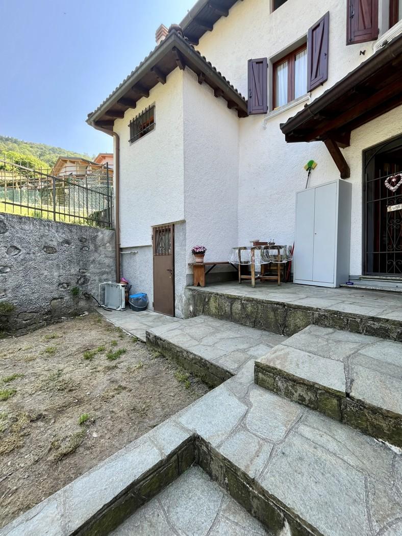 Casa indipendente in Via Tenente Pedrazzoli 3, Centro Valle Intelvi