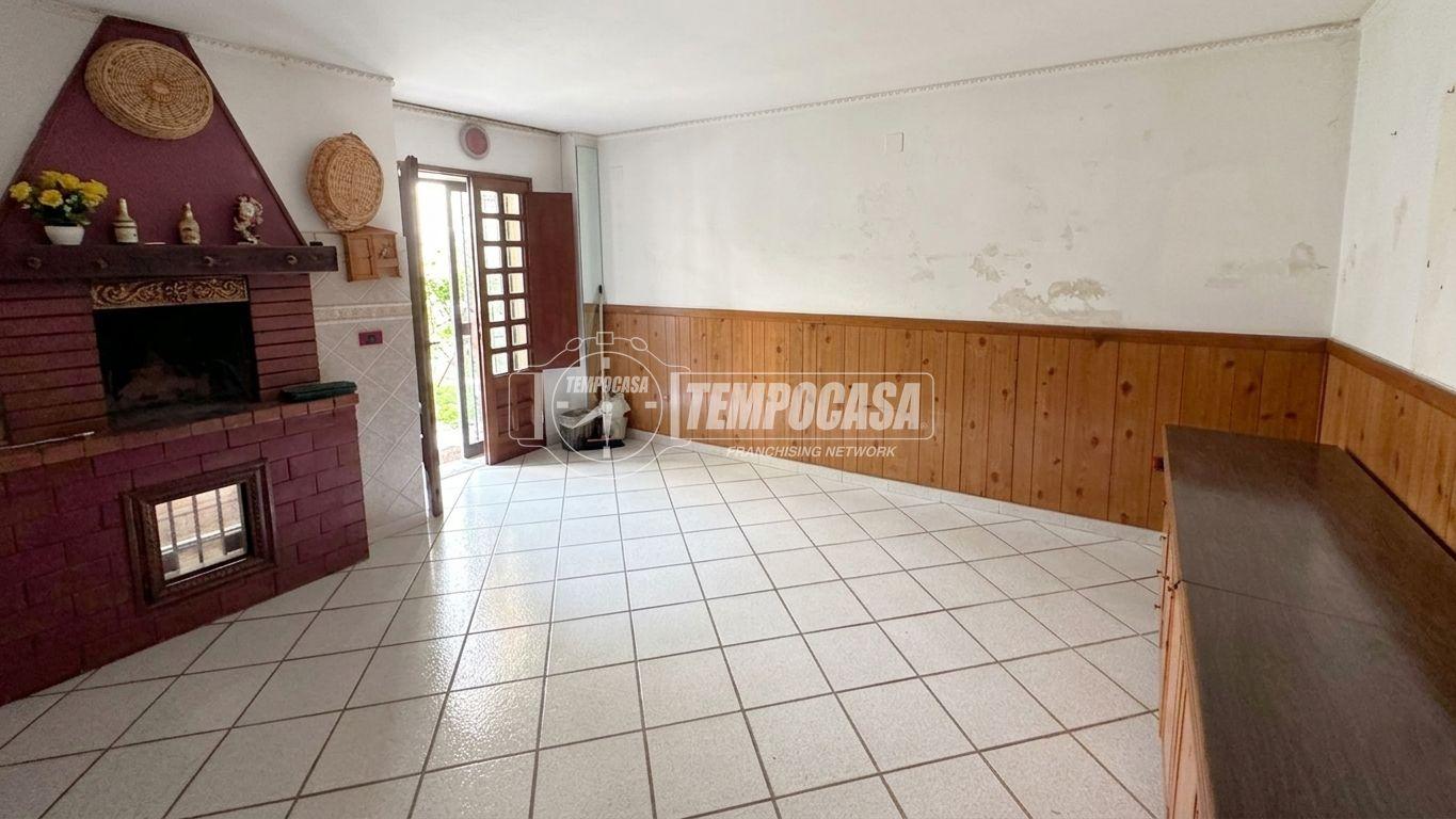 Casa indipendente in Arco Paternostro 10, Triggiano