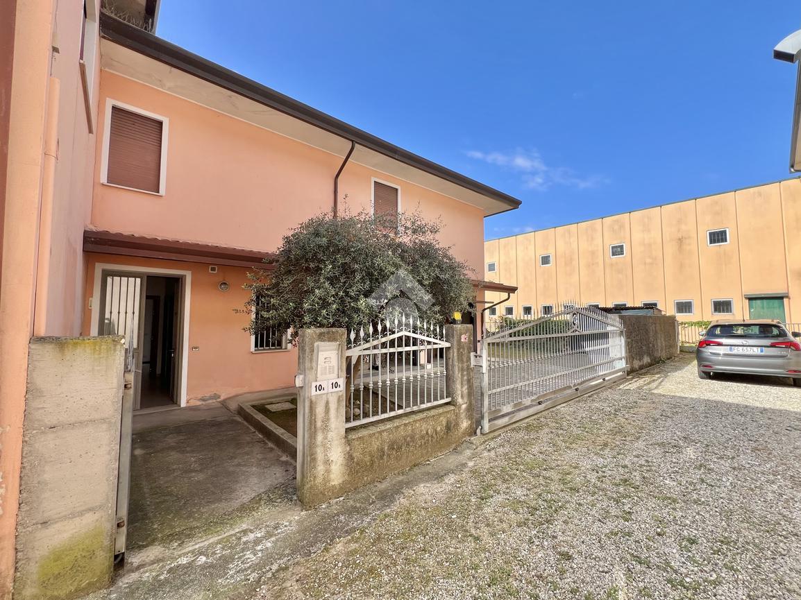Villa in Via della Croce 10, Resana