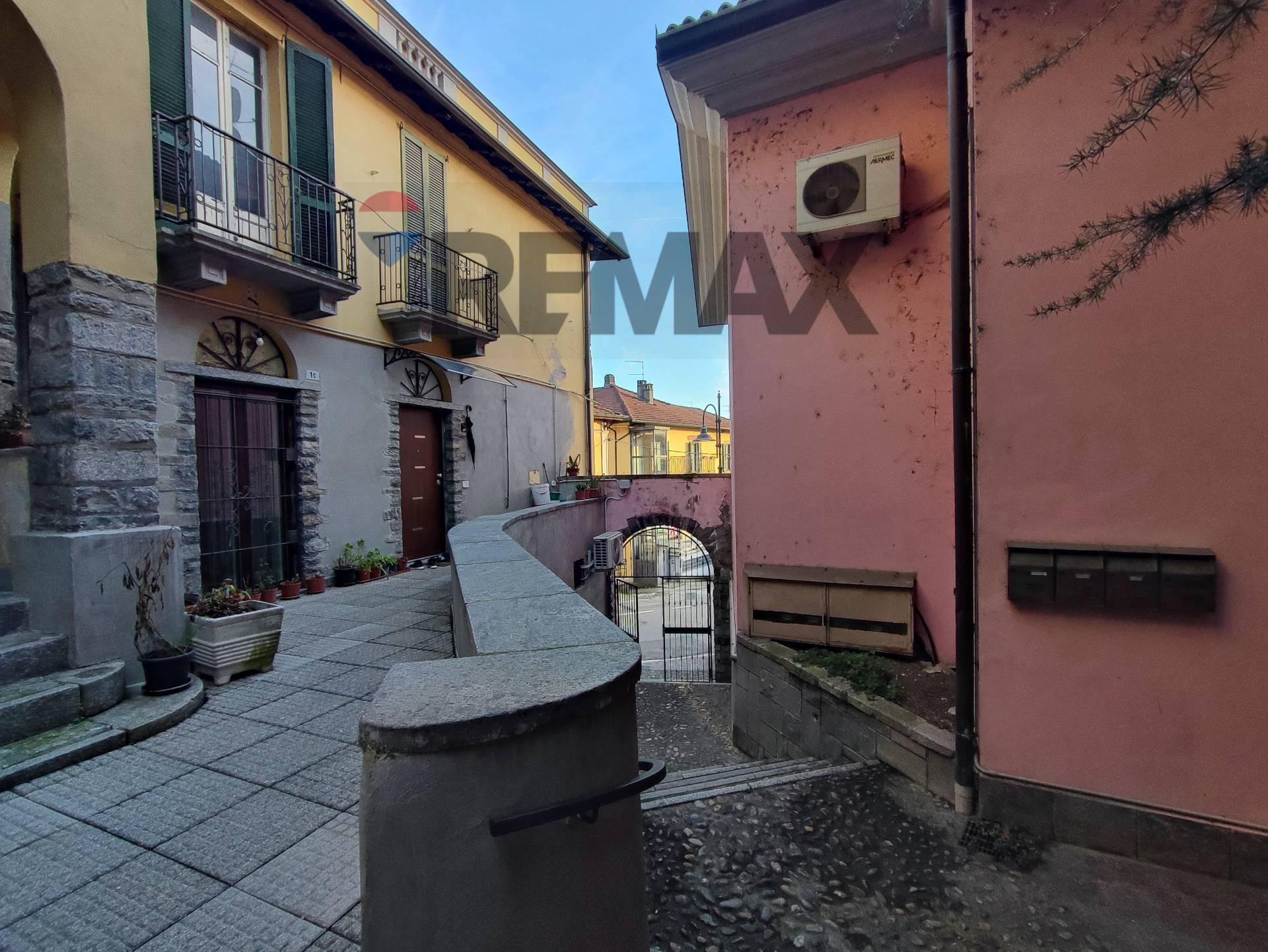 Bilocale in Domenico De Bernardi 1, Besozzo