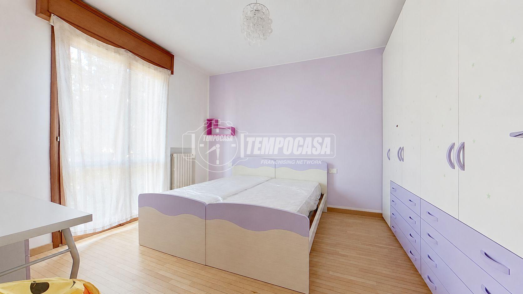 Trilocale in Via Nullo 21, Lissone