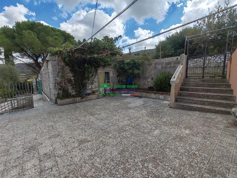 Casa indipendente, Ragusa