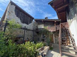 Casa indipendente in Località Tzesanuova, Pontey