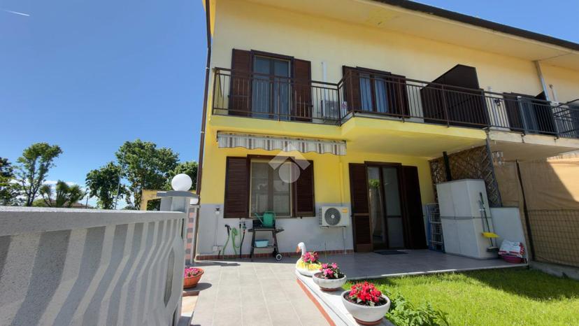 Villa a schiera in Via Alessandro Volta, Bornasco — foto 3 di 5