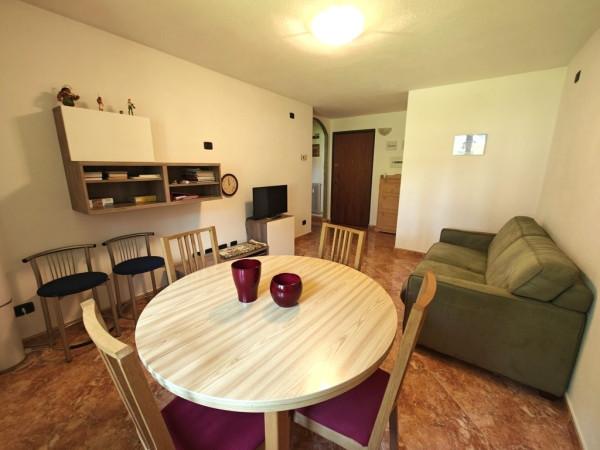 Bilocale in Via Nicolò Rusca 43b, Chiesa in Valmalenco