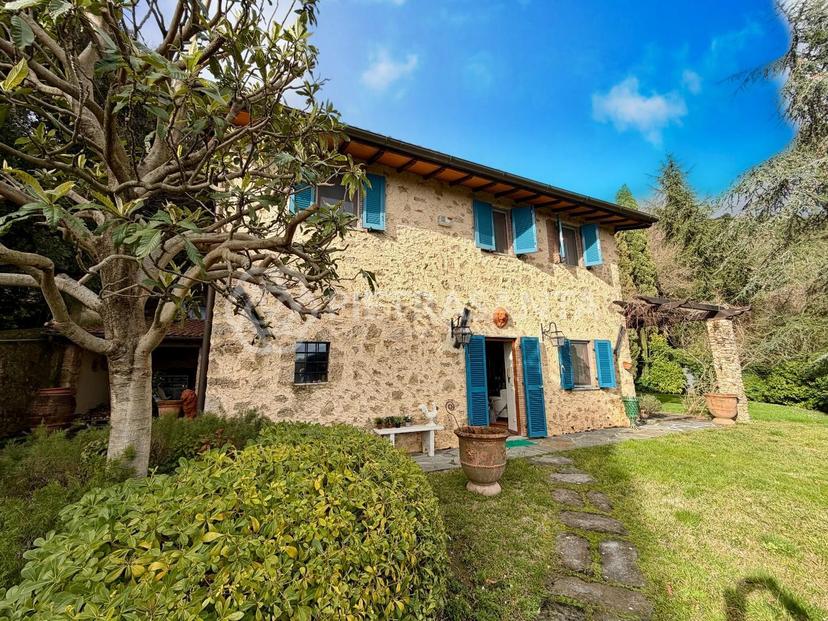 Rustico, Pietrasanta — foto 2 di 5