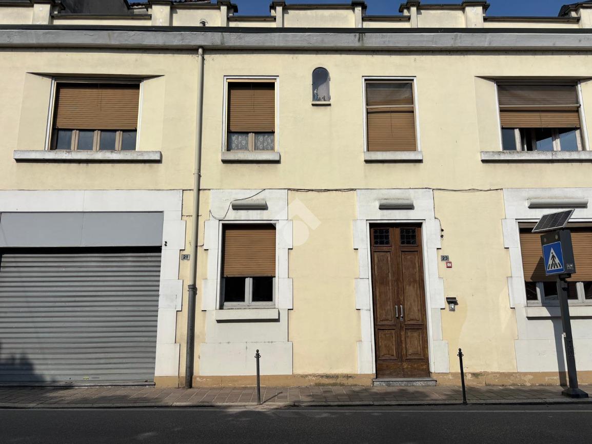 Casa indipendente in Via Giuseppe Garibaldi 21, Belgioioso