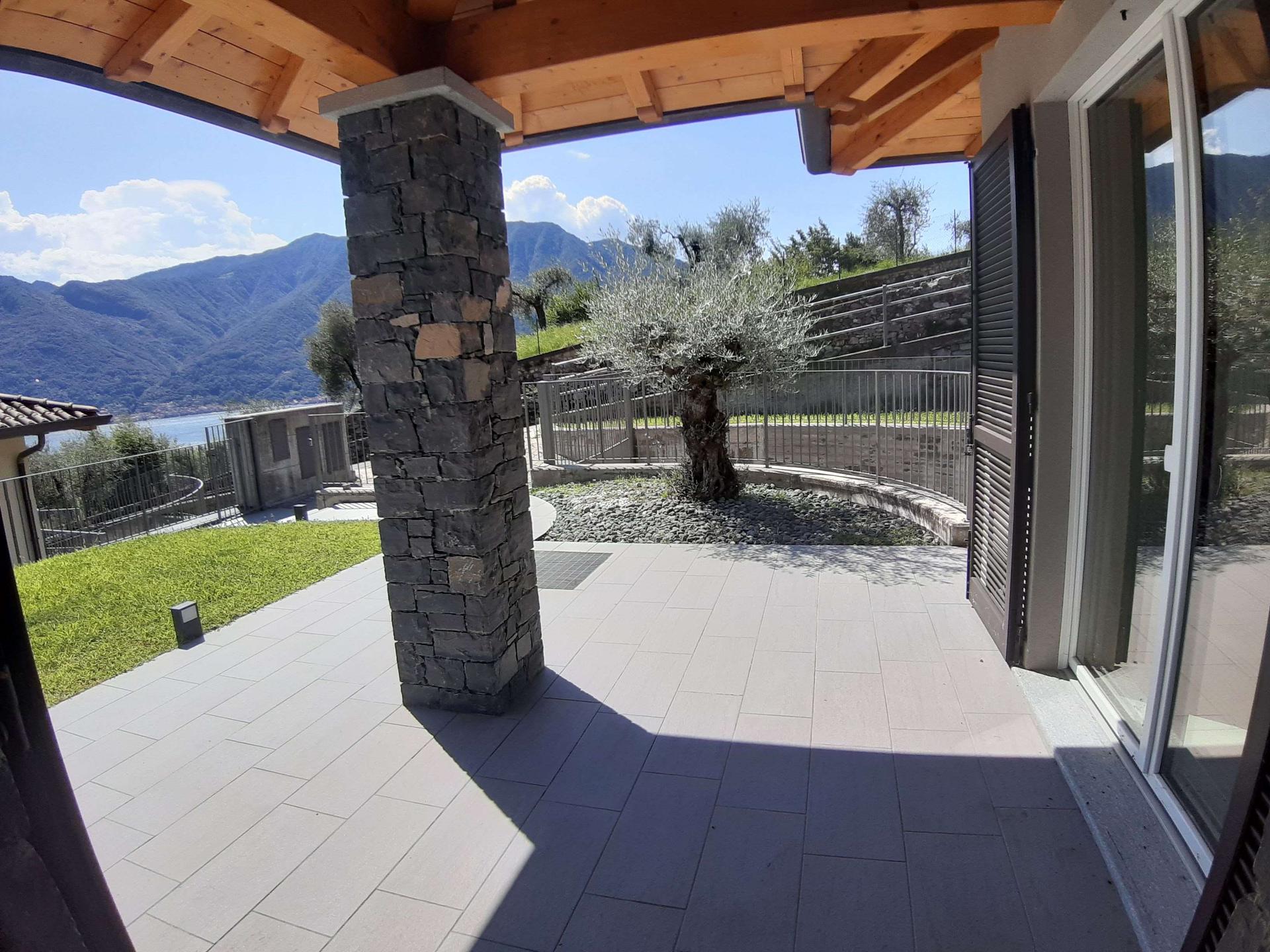 Villa unifamiliare in Via degli Alpini, Tremezzina