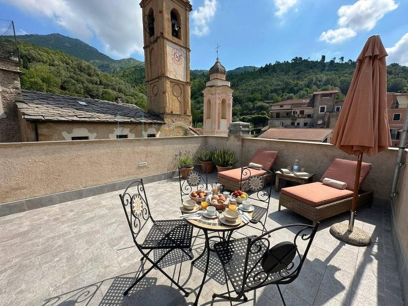 Bilocale in Via IV Novembre, Castelbianco
