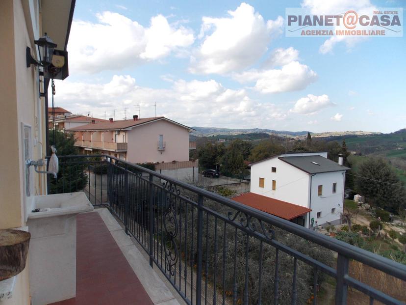 Appartamento in Via Roma, Castel di Lama — foto 2 di 5