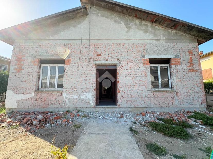 Villa in Via Frank Anna 13, Suzzara