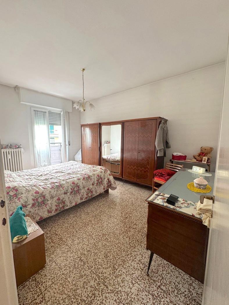 Trilocale in Via Oreste Salomone 85, Milano