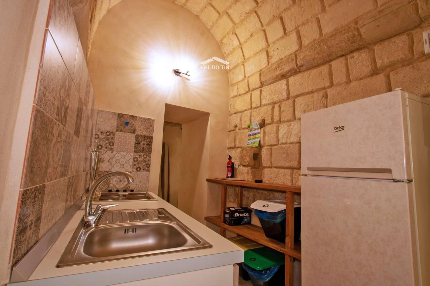 Casa indipendente in Via Giuseppina Scarciglia 38a, Minervino di Lecce