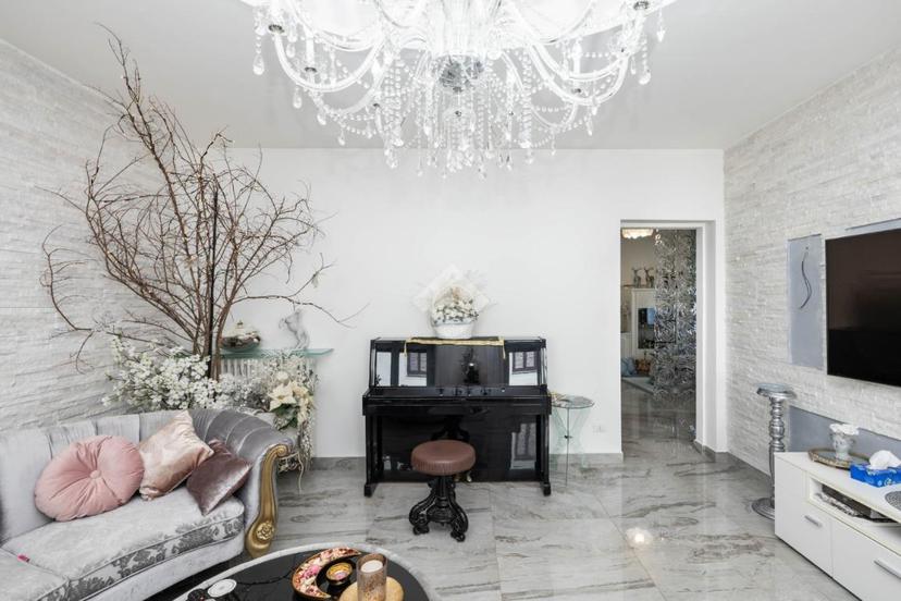 Villa in Via delle Rose 15, Milano — foto 2 di 5