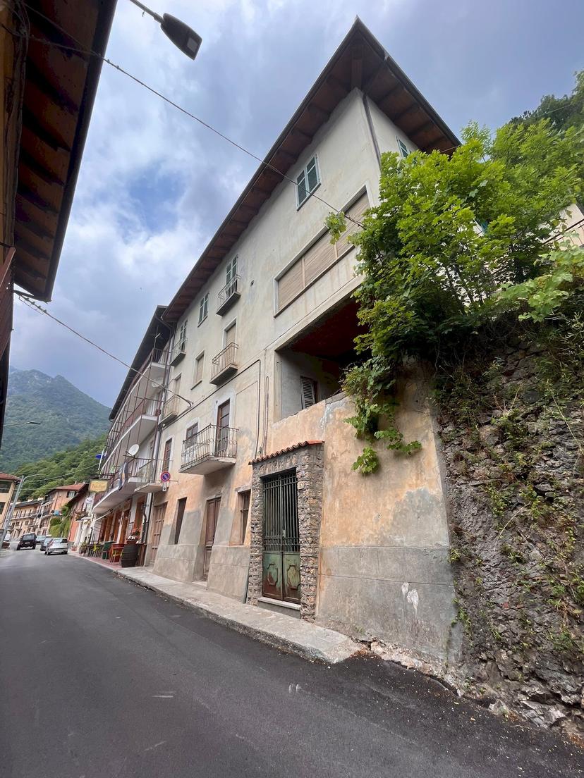 Quadrilocale in Via IV Novembre 40, Pradleves — foto 2 di 5