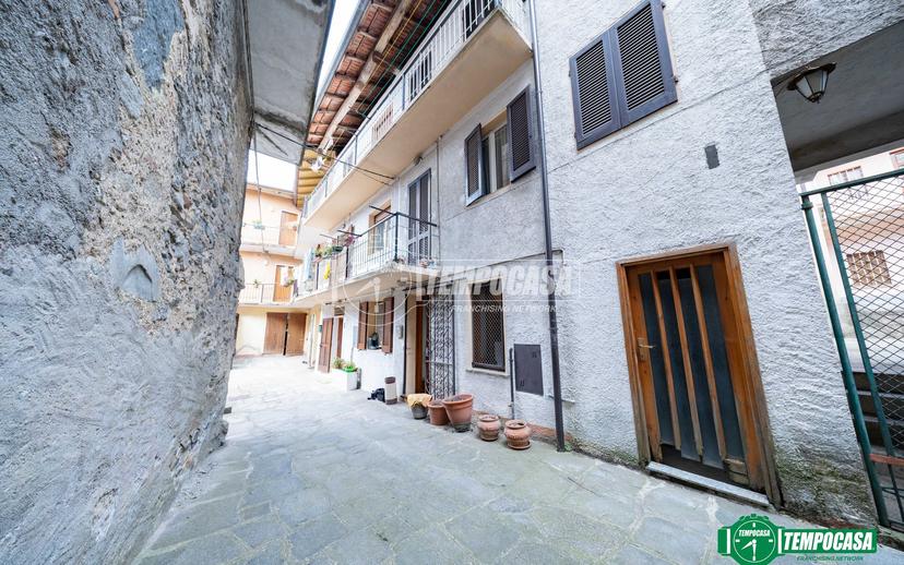 Casa indipendente in Via Nazionale 9/S. Bern 9, Colazza