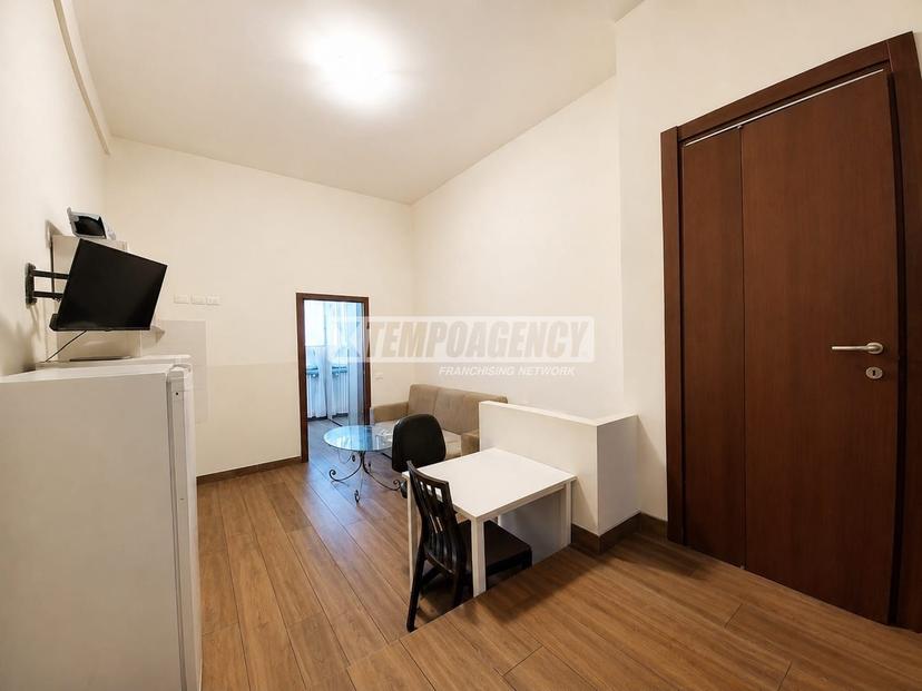 Bilocale in Via Val Trompia, Milano