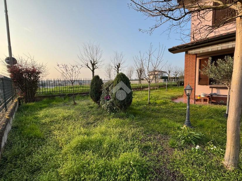Villa a schiera in Via Edoardo Bosio 40, Agnadello — foto 2 di 5